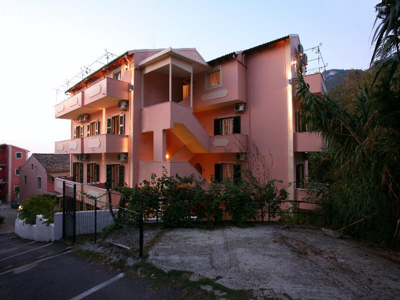 Alexis Apartments Benitses  Buitenkant foto