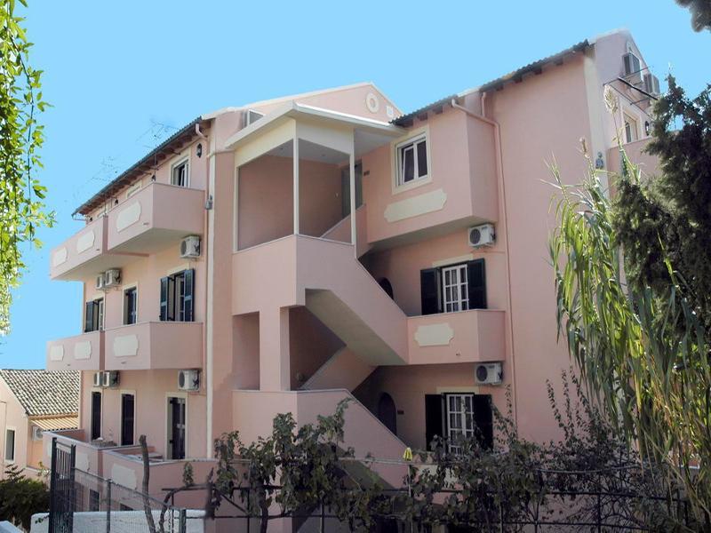 Alexis Apartments Benitses  Buitenkant foto